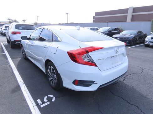 Certified 2017 Honda Civic EX image 3