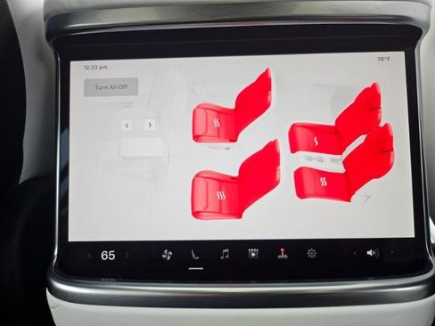 Used 2023 Tesla Model X image 64