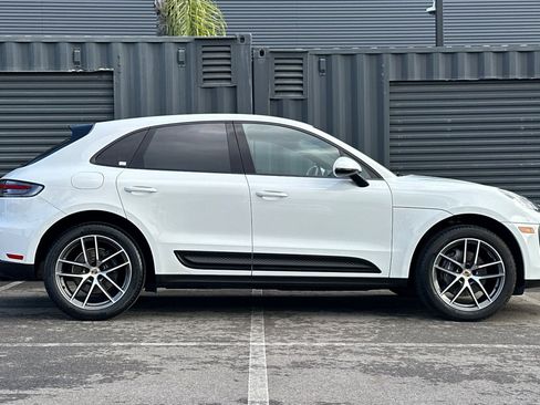 Used 2023 Porsche Macan image 9