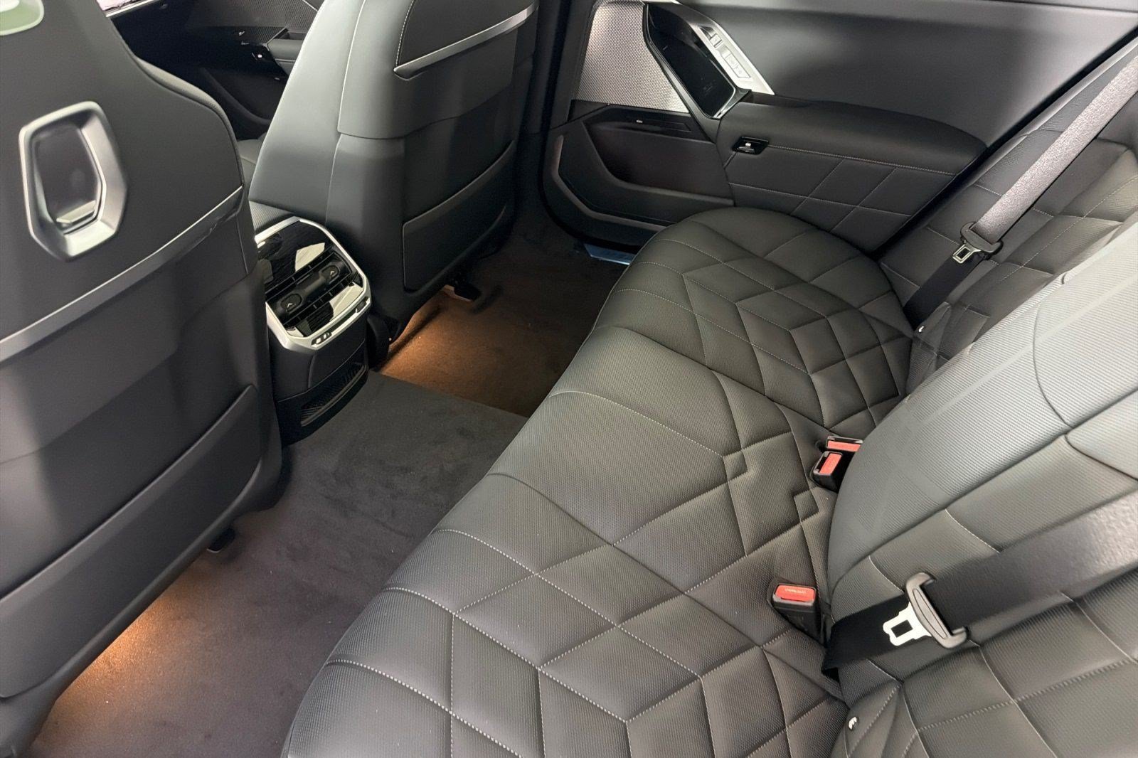 New 2026 BMW 740i RWD image 26