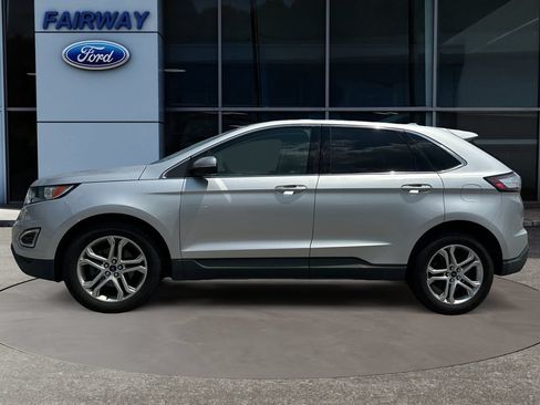 Used 2017 Ford Edge Titanium w/ Technology Package FWD image 8