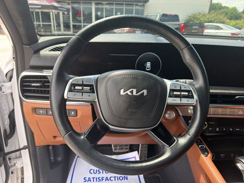 Used 2024 Kia Telluride SX Prestige X-Pro AWD/4WD image 17