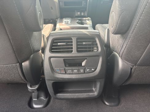 Used 2022 Honda Pilot Sport image 24