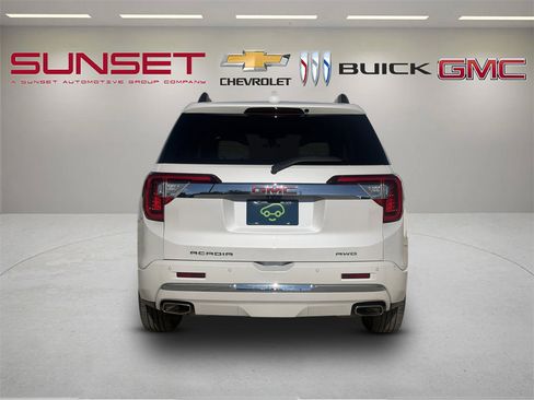 Certified 2021 GMC Acadia Denali w/ Denali Ultimate Package AWD/4WD image 6
