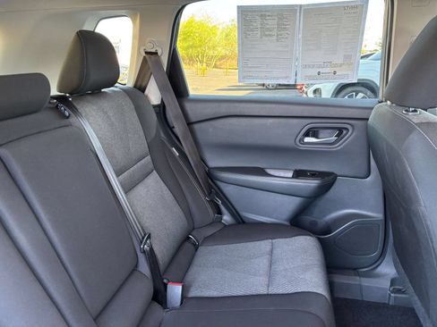 Used 2025 Nissan Rogue SV AWD/4WD image 39
