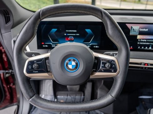Used 2025 BMW iX xDrive50 image 5