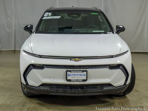 New 2026 Chevrolet Equinox EV LT image 5