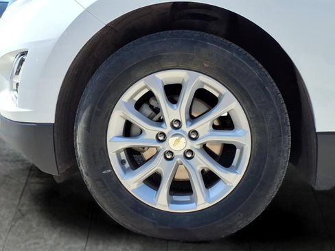 Used 2021 Chevrolet Equinox LS FWD image 11