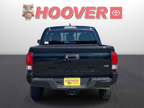 Used 2023 Toyota Tacoma SR5 w/ Technology Package RWD image 3