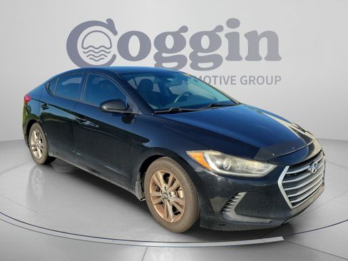 Used 2017 Hyundai Elantra SE FWD image 8