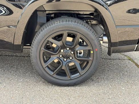New 2026 RAM 1500 Laramie AWD/4WD image 3