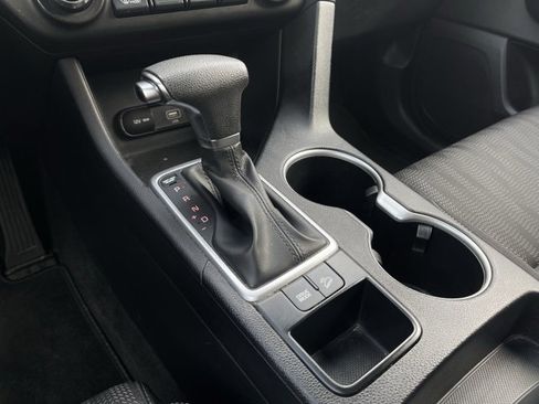 Used 2021 Kia Sportage LX image 16