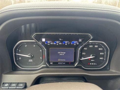 Used 2023 GMC Sierra 2500 Denali w/ Denali Ultimate Package image 9