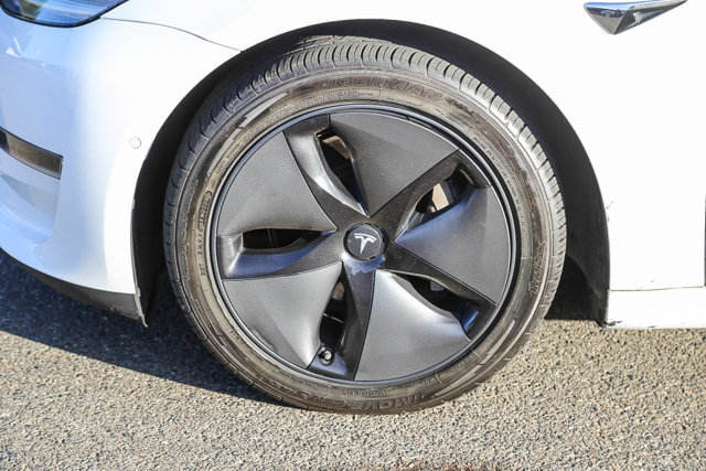Used 2018 Tesla Model 3 Long Range AWD/4WD image 8