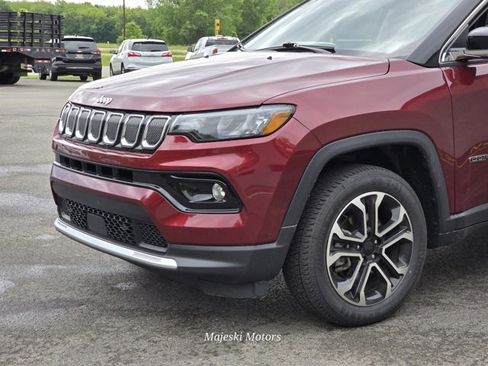 Used 2022 Jeep Compass Limited image 13