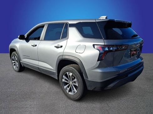 Used 2025 Chevrolet Equinox LT FWD image 6
