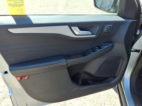 Used 2023 Ford Escape Platinum w/ Premium Technology Package image 11