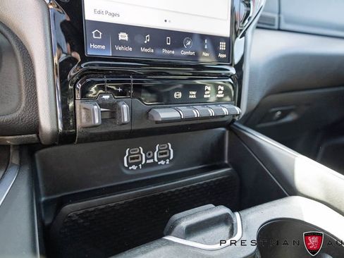 Used 2024 RAM 2500 Laramie w/ Night Edition AWD/4WD image 38
