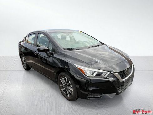 Used 2021 Nissan Versa SV FWD image 5