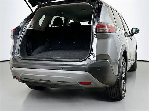 Used 2023 Nissan Rogue SV image 24