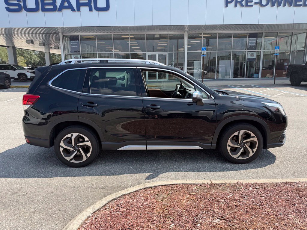 Used 2024 Subaru Forester Touring AWD/4WD image 2