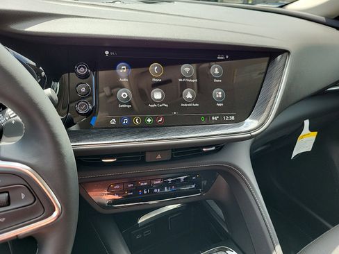 Used 2023 Buick Envision Essence image 19