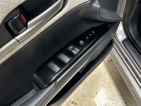 Used 2025 Toyota Camry XLE w/ Premium Plus Package image 16