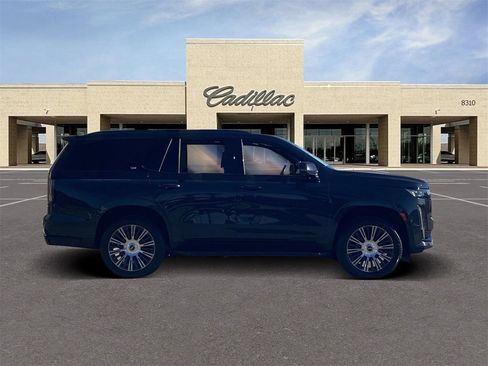 Used 2023 Cadillac Escalade Sport Platinum image 4