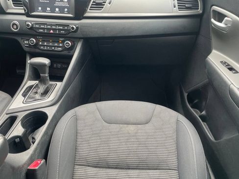 Used 2018 Kia Niro LX FWD image 21