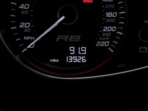 Used 2010 Audi R8 V10 image 47