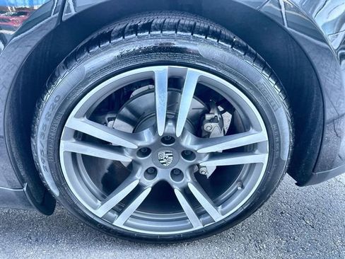 Used 2013 Porsche Panamera 4S image 30