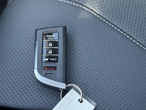 Certified 2025 Acura RDX SH-AWD w/ Advance Package image 32