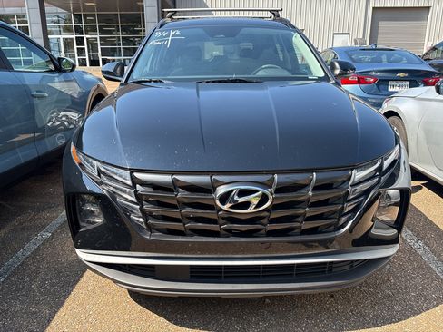 Used 2024 Hyundai Tucson SEL FWD image 2