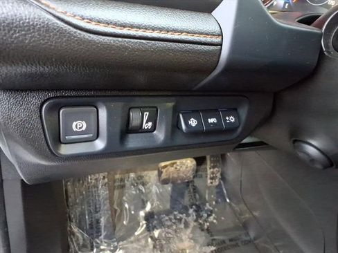 Used 2023 GMC Acadia AT4 w/ Technology Package image 29