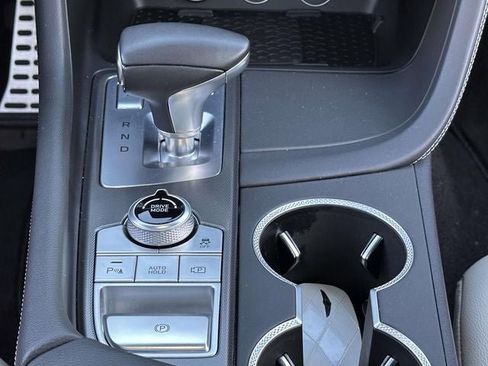 Used 2025 Genesis G70 3.3T Advanced image 23