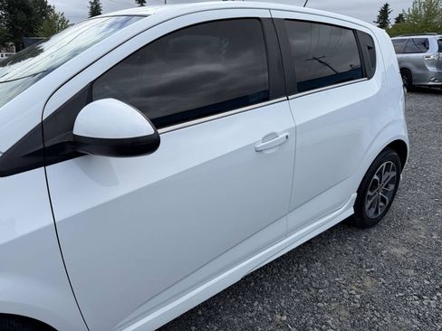 Used 2017 Chevrolet Sonic LT FWD image 10