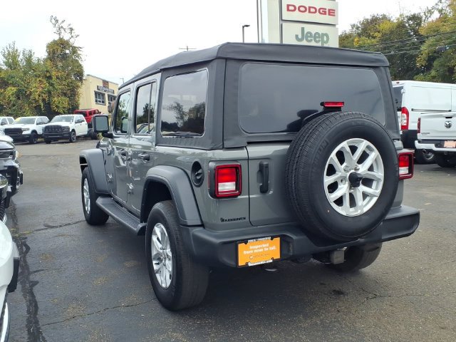 Used 2023 Jeep Wrangler Unlimited Sport AWD/4WD image 5