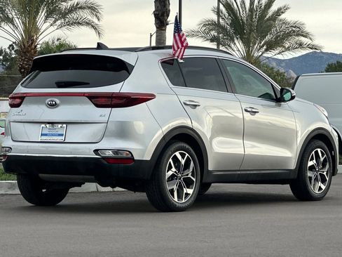 Used 2020 Kia Sportage EX w/ EX Technology Package image 4
