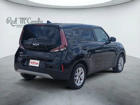 Used 2025 Kia Soul LX w/ LX Technology Package FWD image 5