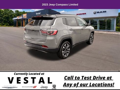 Used 2023 Jeep Compass Limited AWD/4WD image 5
