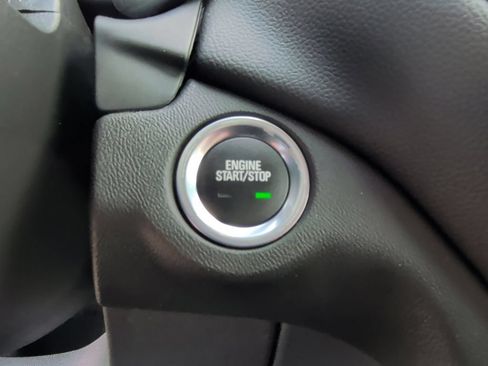 Used 2022 Chevrolet Equinox LT FWD image 23