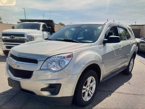 Used 2013 Chevrolet Equinox LS FWD image 3