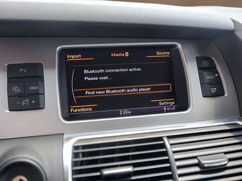 Used 2014 Audi Q7 3.0T S line Prestige w/ Technology Package AWD/4WD image 18