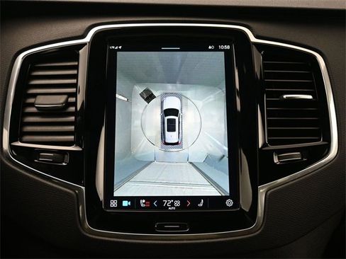 Used 2023 Volvo XC90 T8 Plus image 21
