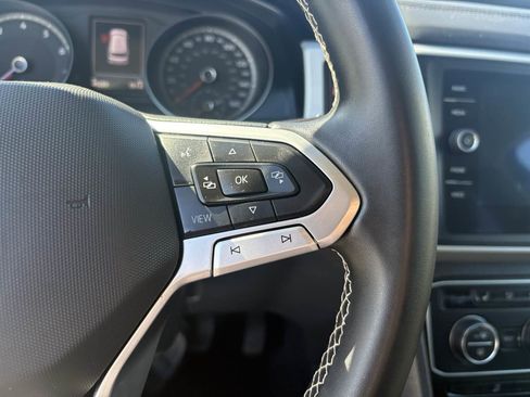 Used 2021 Volkswagen Atlas SE image 24