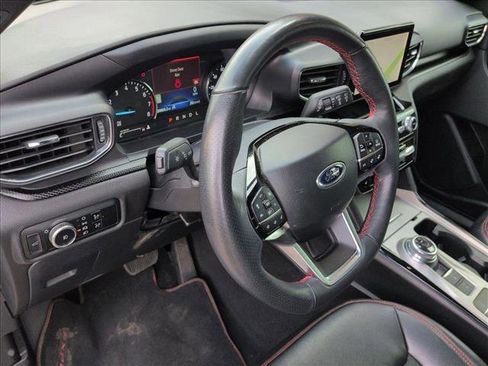 Used 2024 Ford Explorer ST-Line w/ Class IV Trailer Tow Package image 9