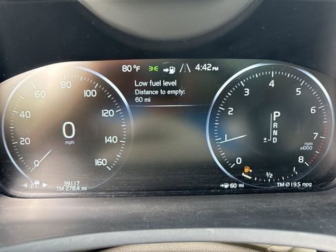 Used 2022 Volvo XC90 T6 Momentum w/ Advanced Package image 26