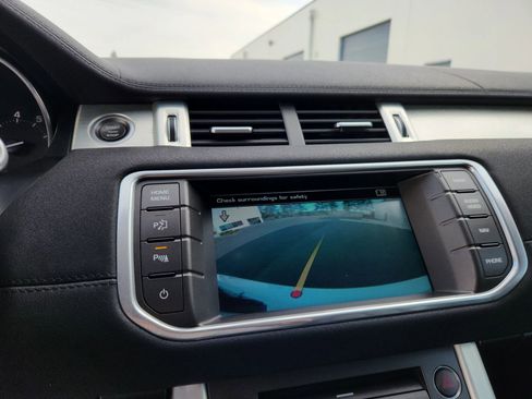 Used 2015 Land Rover Range Rover Evoque Pure Premium image 13