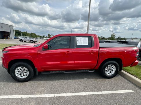 Used 2024 Nissan Frontier SV w/ Technology Package RWD image 6