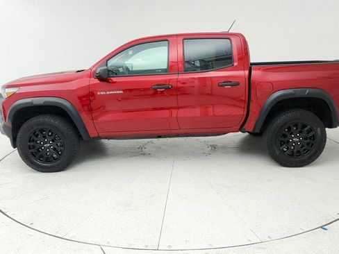 Certified 2024 Chevrolet Colorado Trail Boss w/ Advanced Trailering Package AWD/4WD image 4